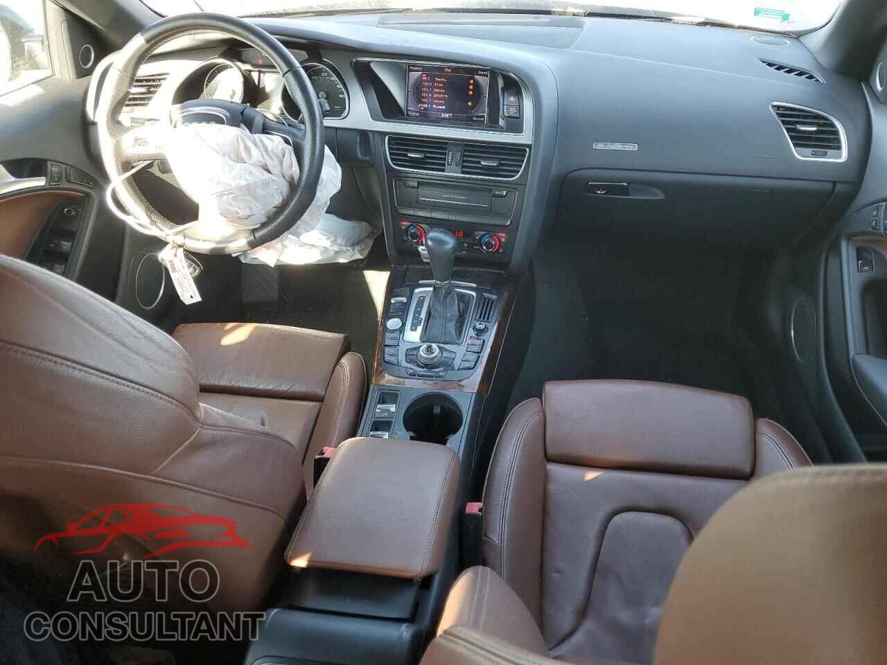 AUDI A5 2012 - WAULFAFH1CN005260