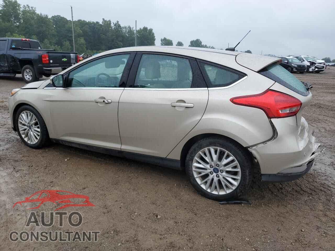 FORD FOCUS 2017 - 1FADP3N22HL221415
