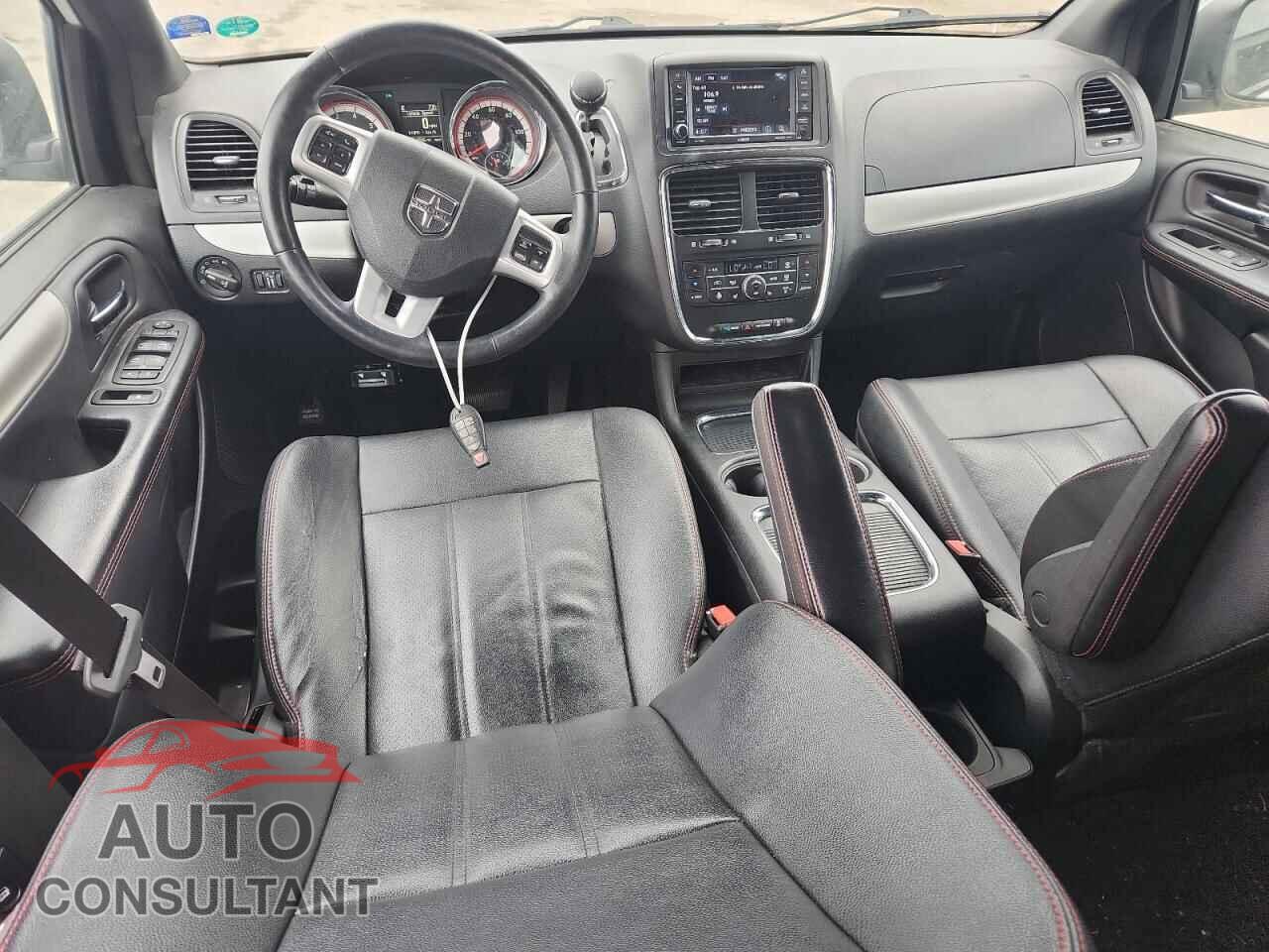 DODGE CARAVAN 2017 - 2C4RDGEG8HR825277
