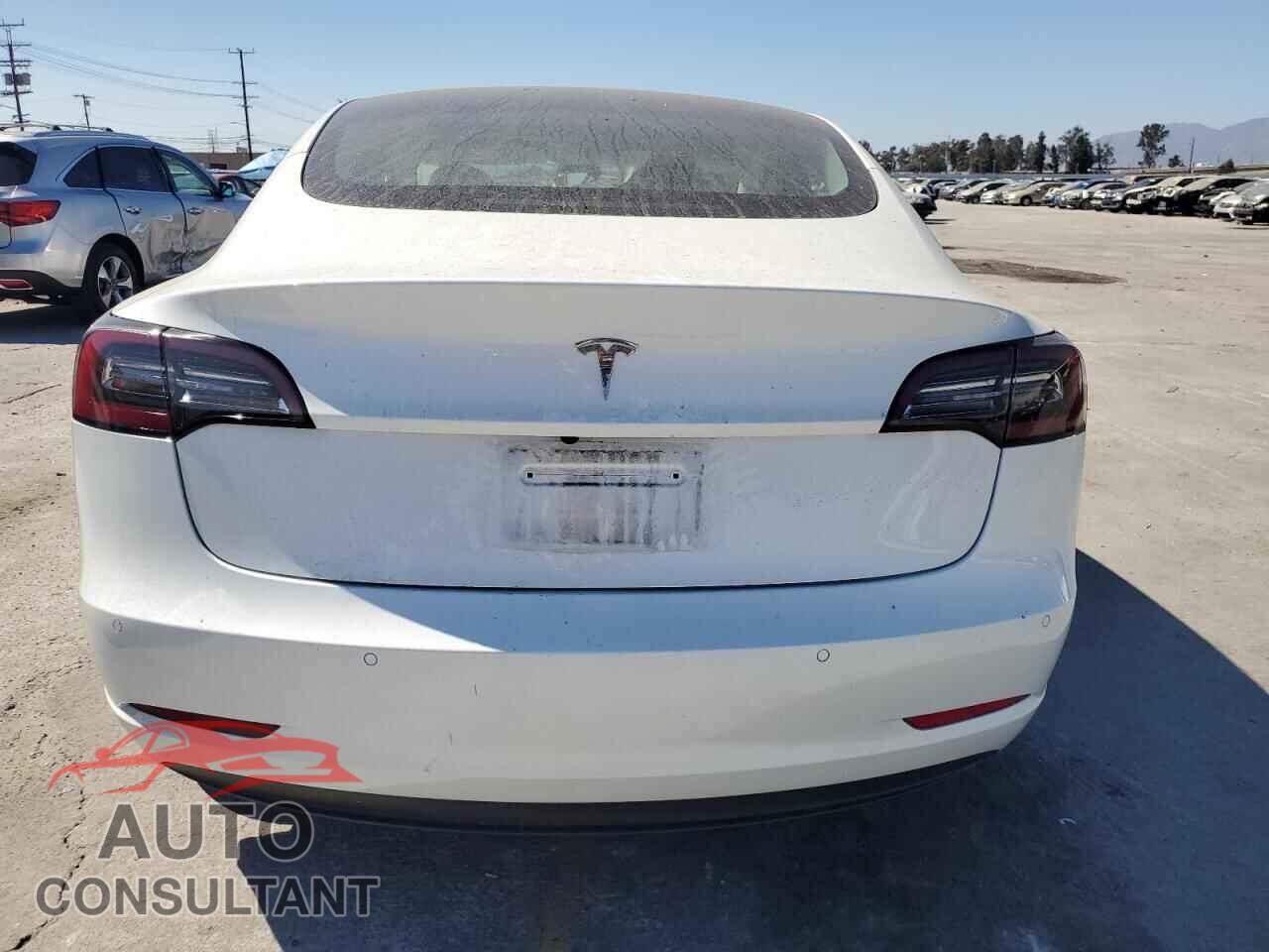 TESLA MODEL 3 2022 - 5YJ3E1EA9NF359670