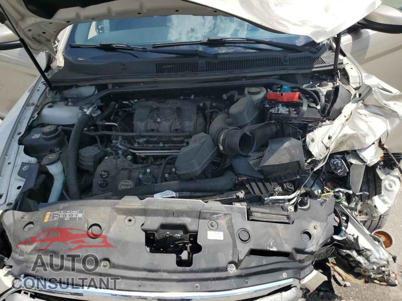 FORD TAURUS 2017 - 1FAHP2E87HG129743