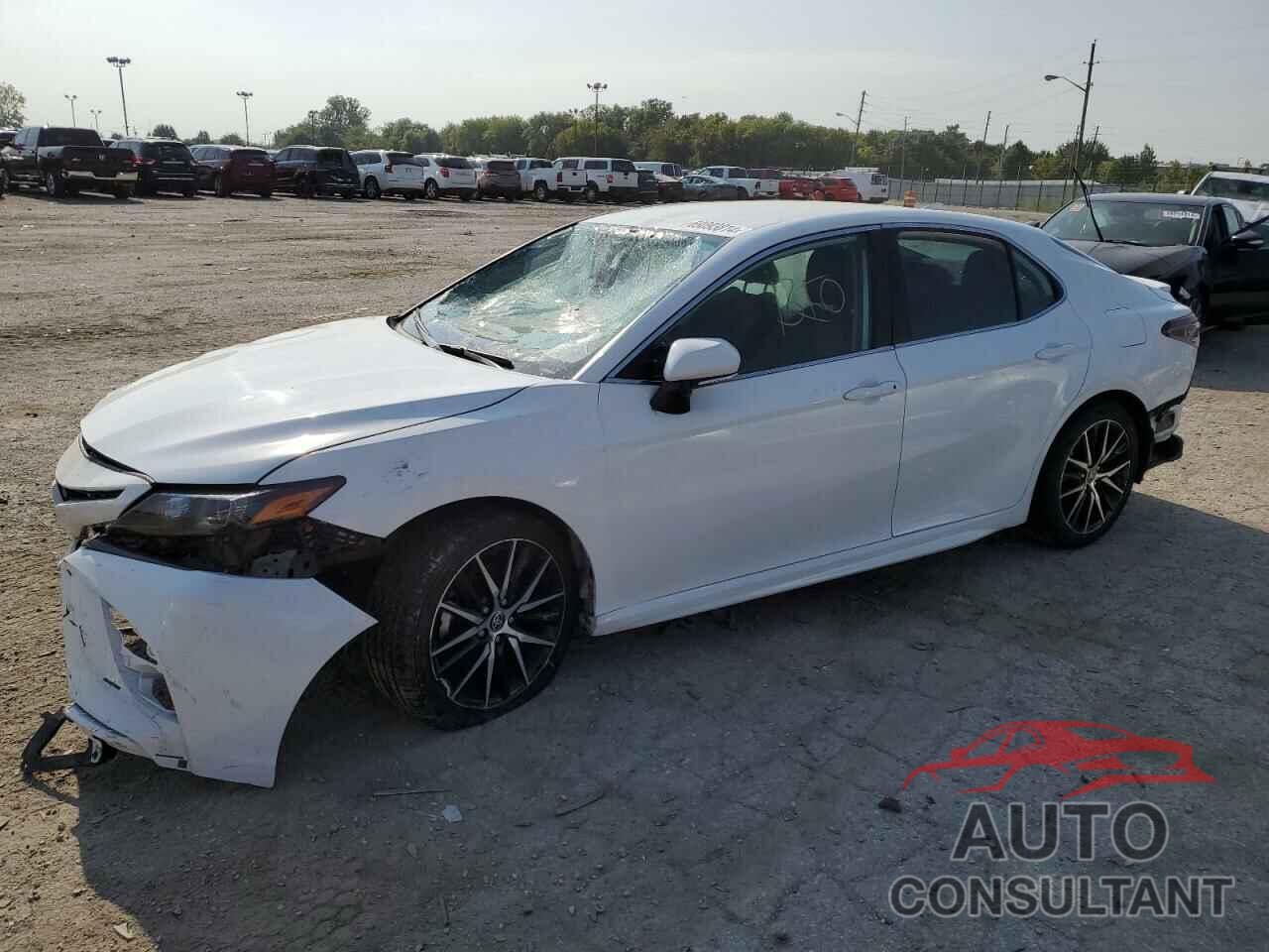 TOYOTA CAMRY 2022 - 4T1G11AKXNU678039