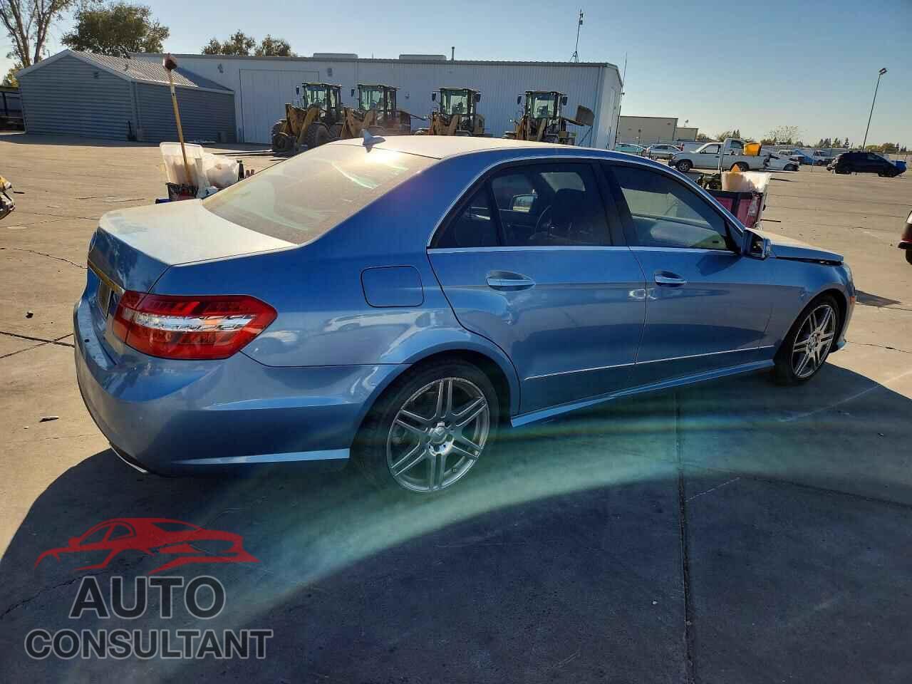 MERCEDES-BENZ E-CLASS 2010 - WDDHF5GB1AA123152