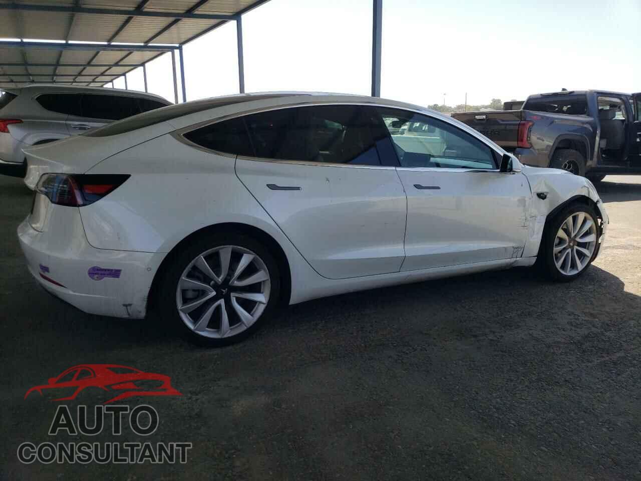TESLA MODEL 3 2019 - 5YJ3E1EA7KF444938