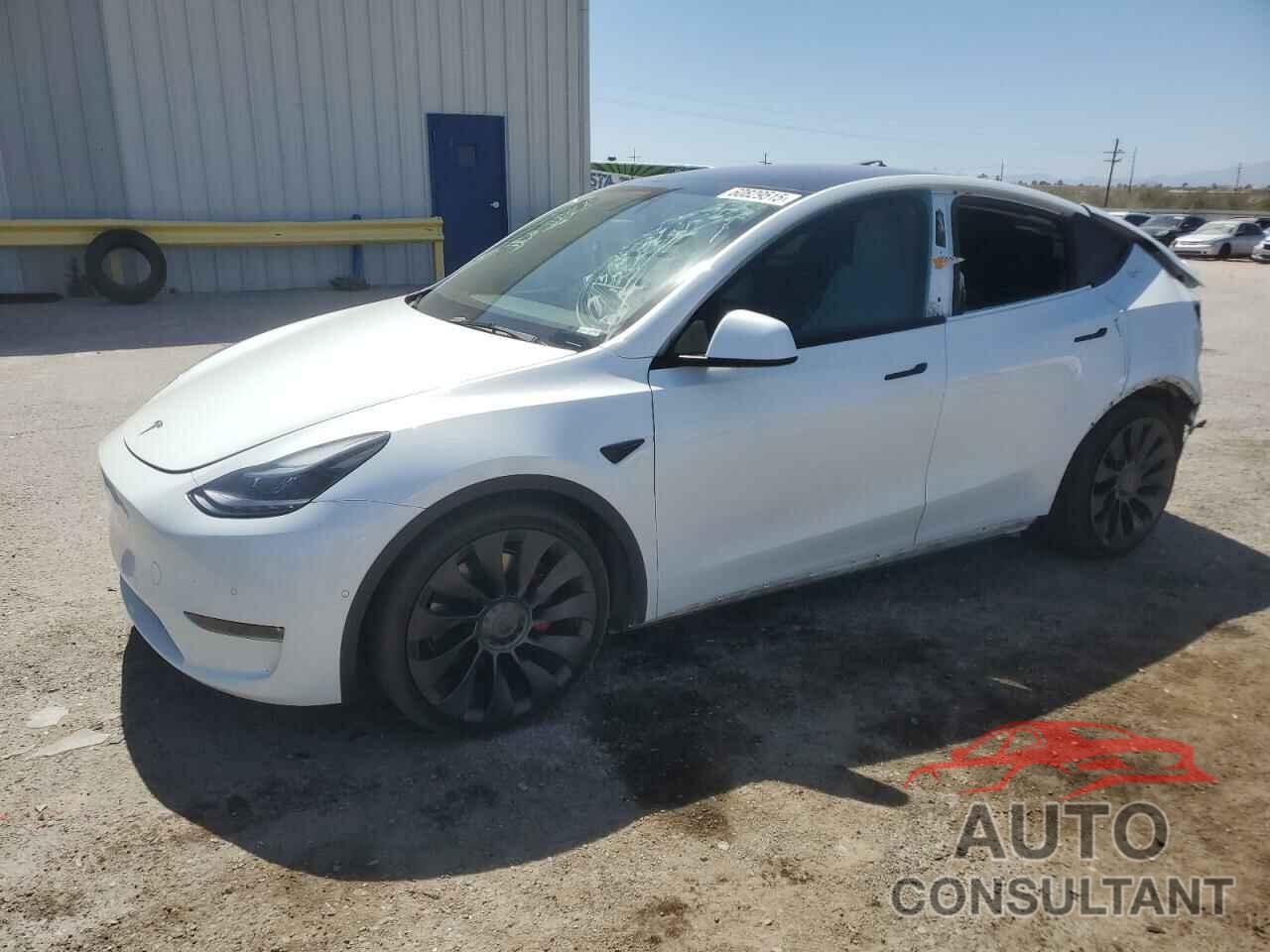 TESLA MODEL Y 2021 - 5YJYGDEF2MF157846