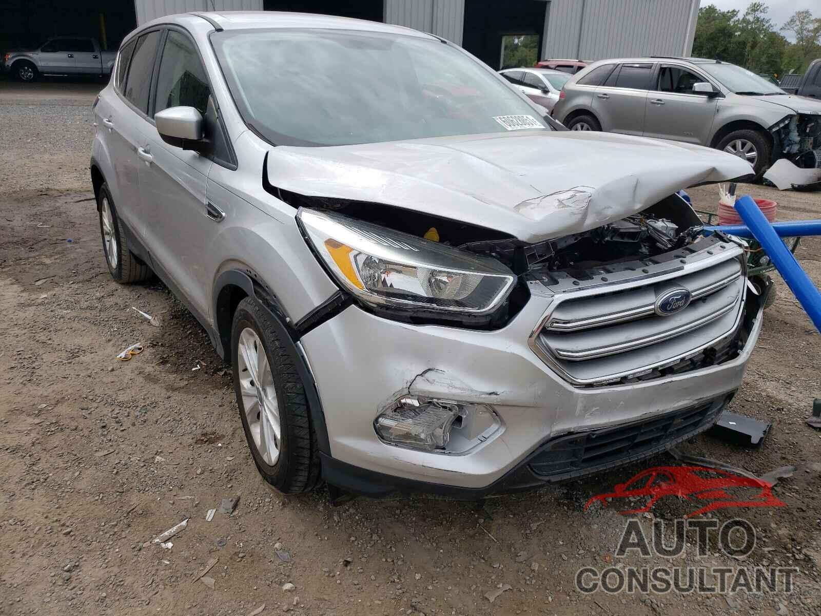 FORD ESCAPE 2017 - 1FMCU0GD3HUA99312