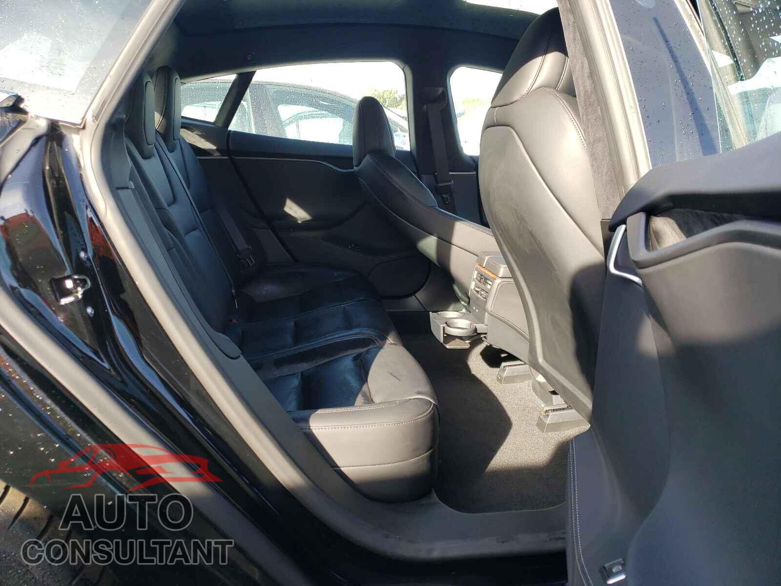 TESLA MODEL S 2020 - 5YJSA1E44LF390968
