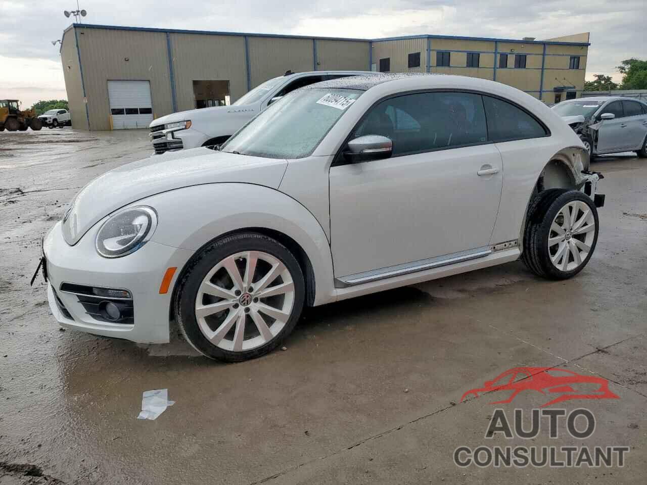 VOLKSWAGEN BEETLE 2014 - 3VWJ17AT5EM652990
