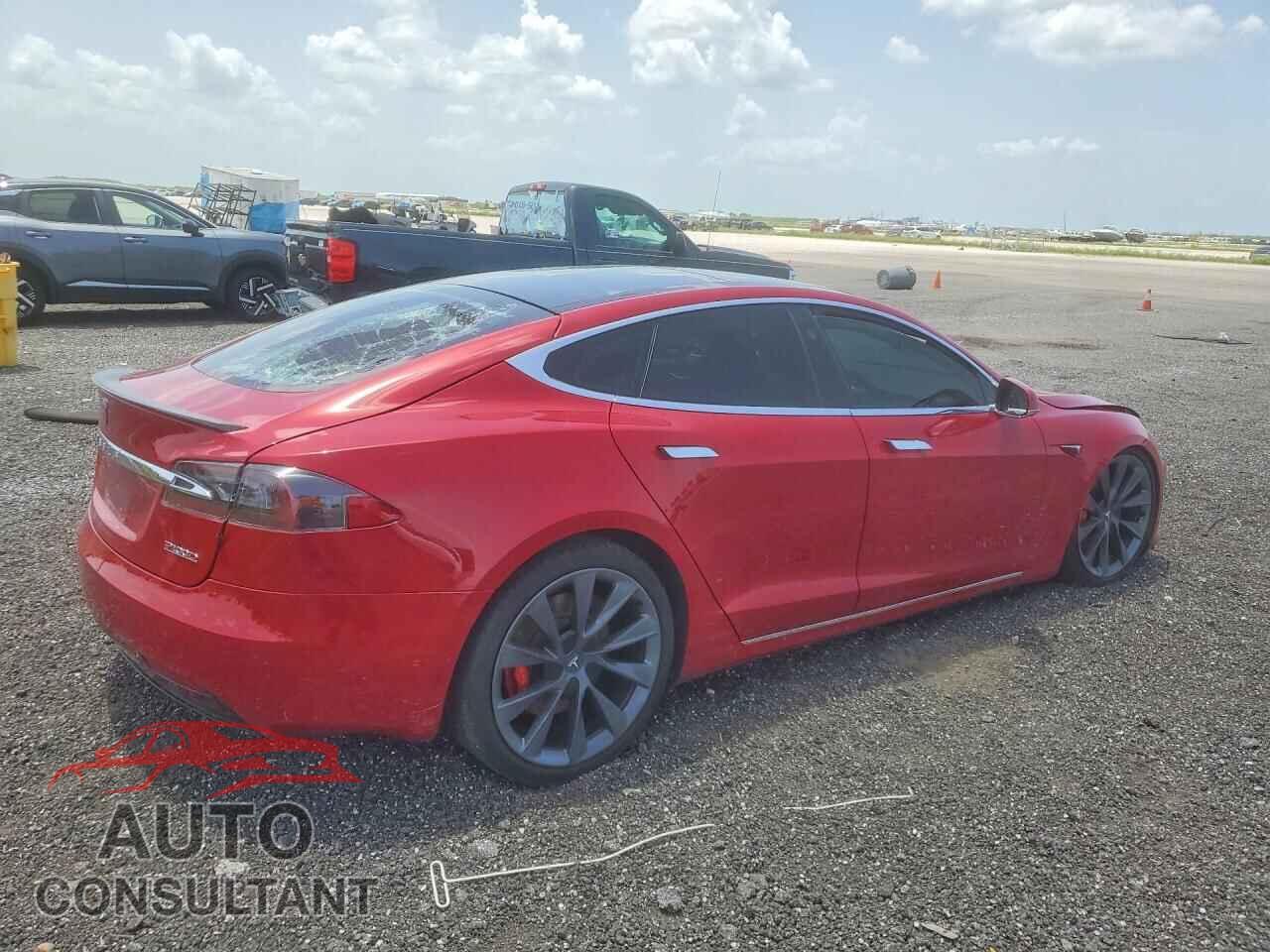 TESLA MODEL S 2018 - 5YJSA1E47JF239703