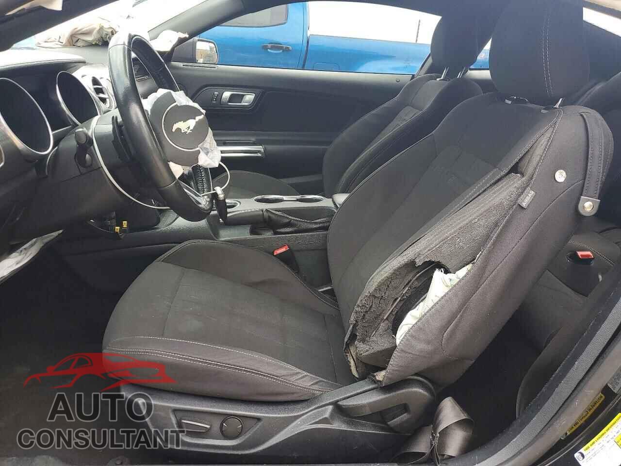 FORD MUSTANG 2020 - 1FA6P8TD2L5172482
