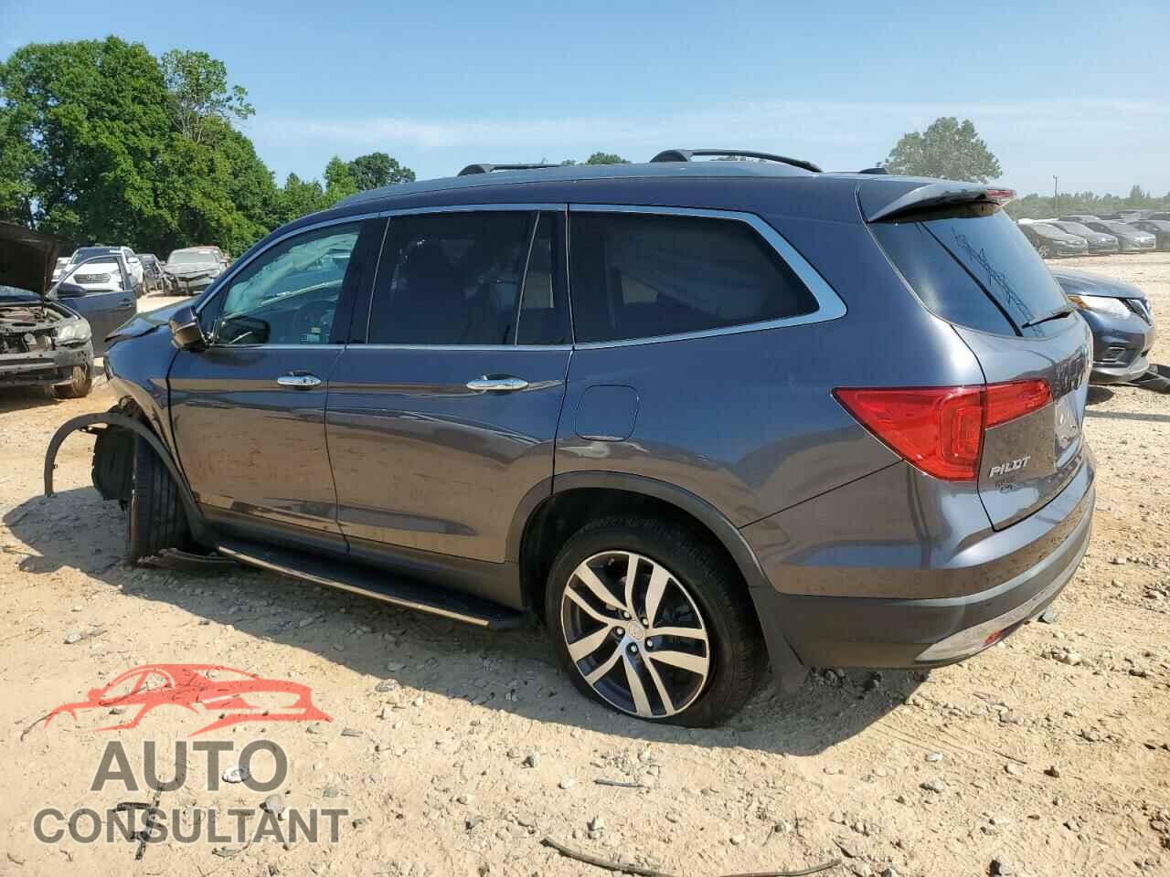 HONDA PILOT 2018 - 5FNYF5H95JB010267