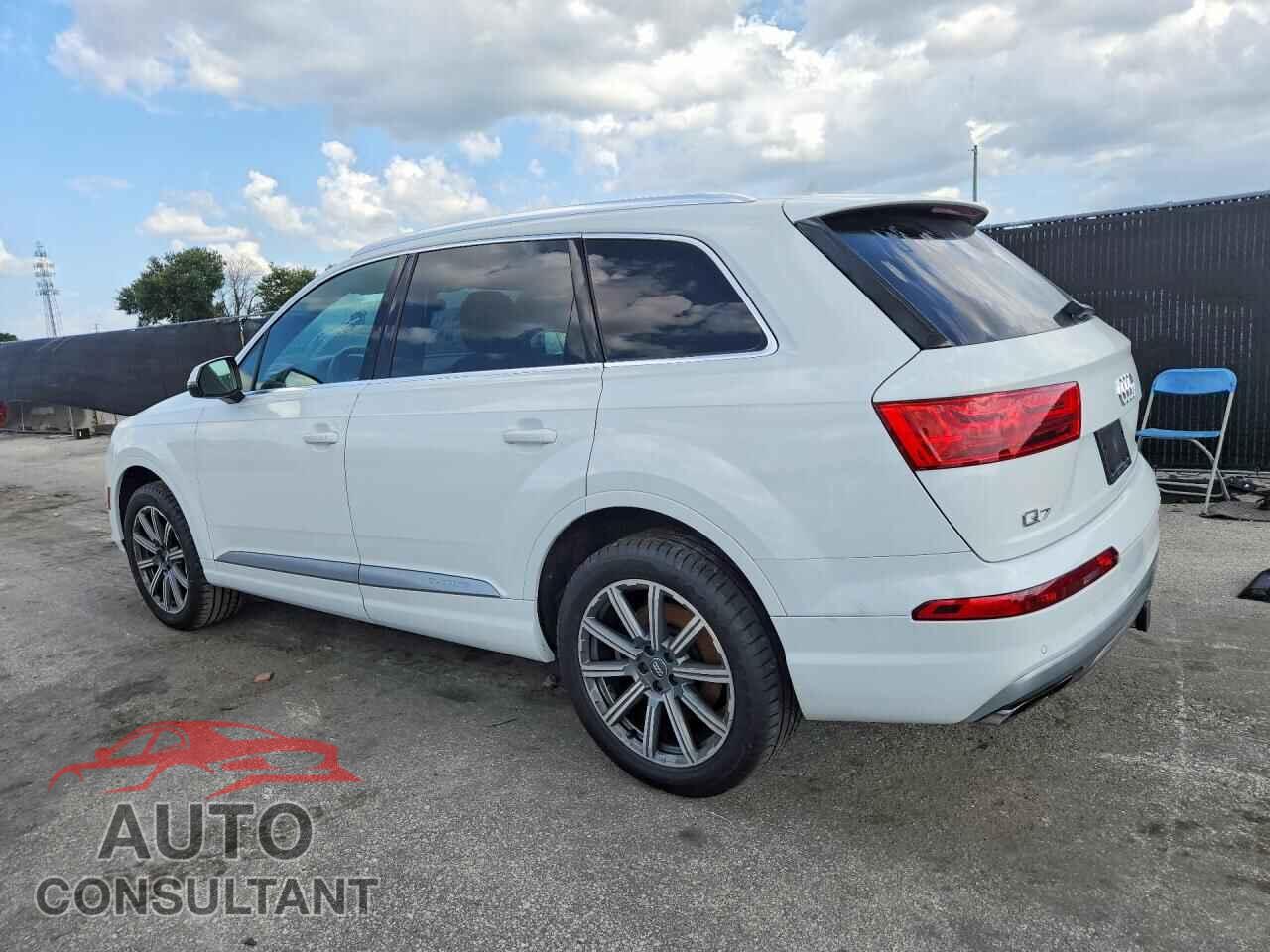 AUDI Q7 2018 - WA1LHAF77JD035283