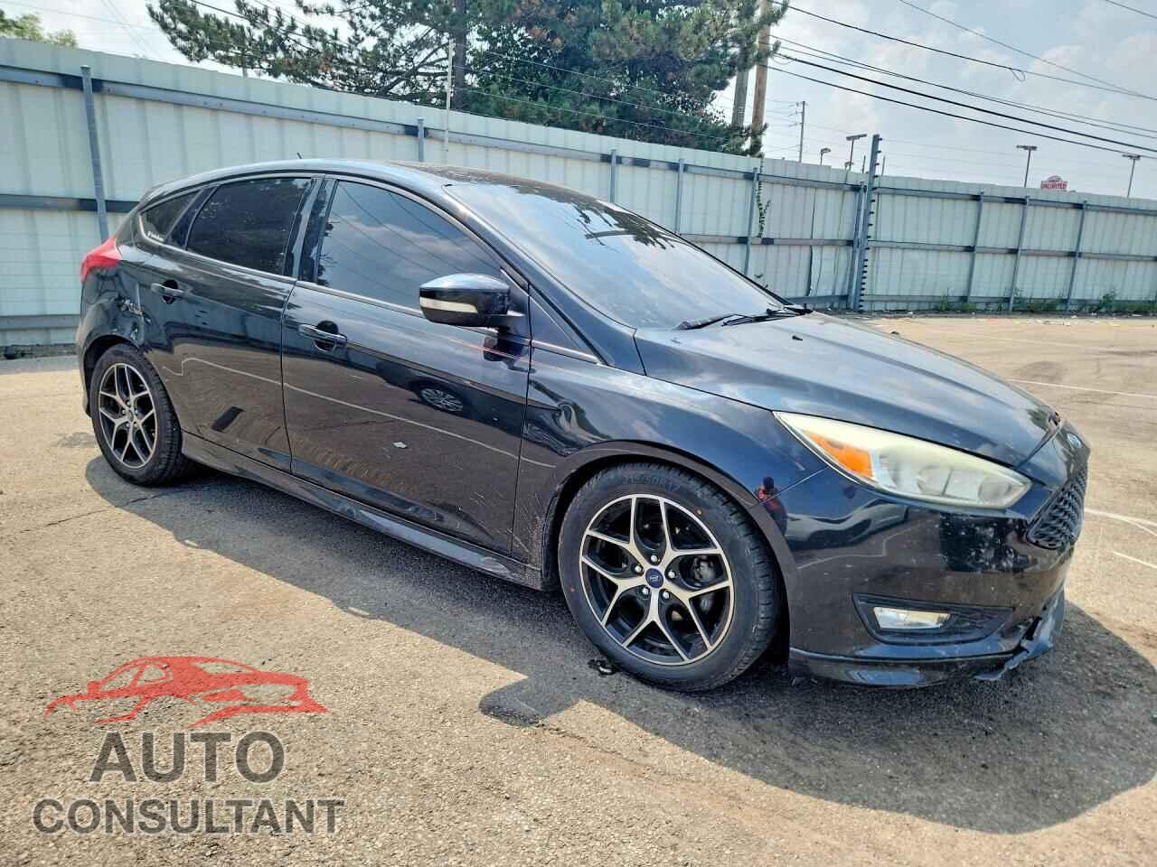 FORD FOCUS 2015 - 1FADP3K21FL218362