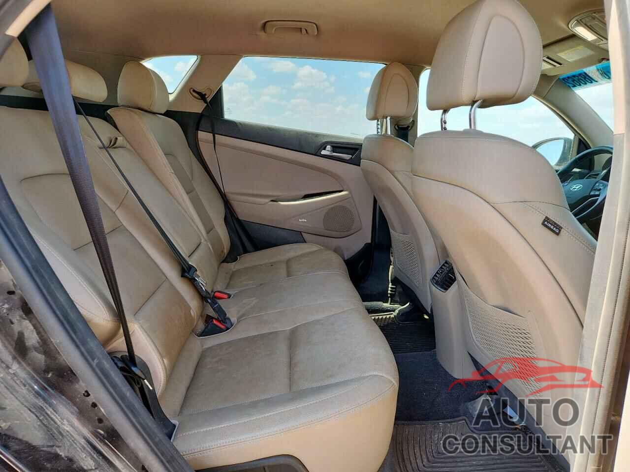 HYUNDAI TUCSON 2018 - KM8J3CA23JU758160