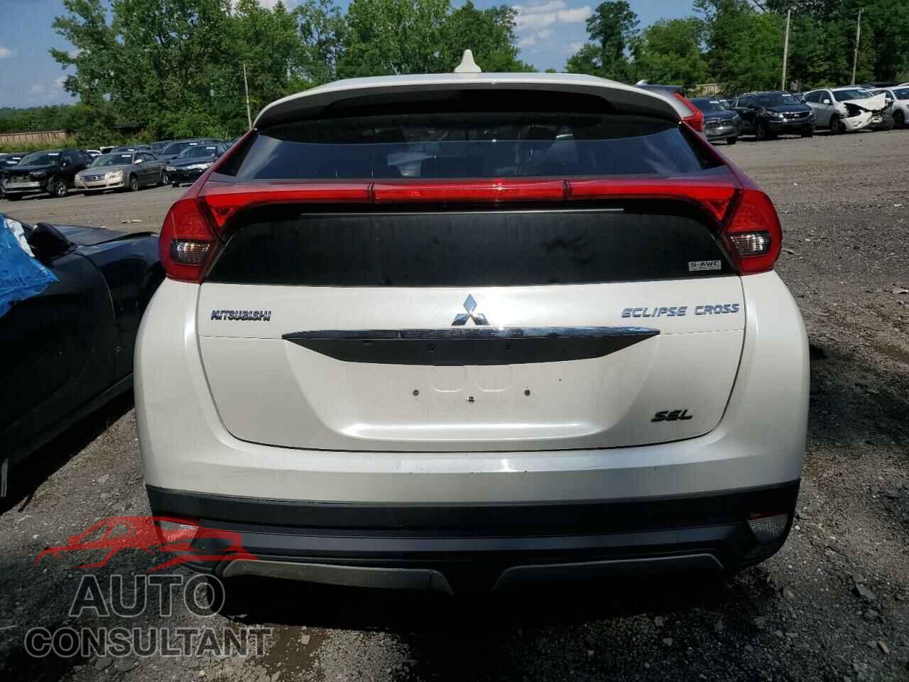 MITSUBISHI ECLIPSE 2018 - JA4AT5AA3JZ045103