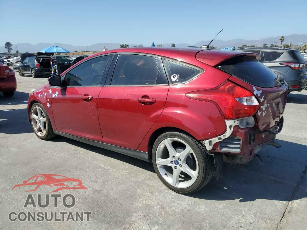 FORD FOCUS 2014 - 1FADP3K26EL247726