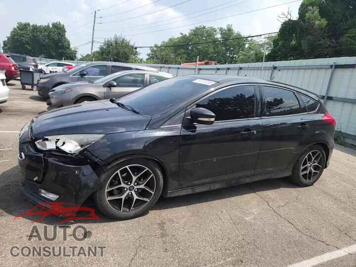 FORD FOCUS 2015 - 1FADP3K21FL218362