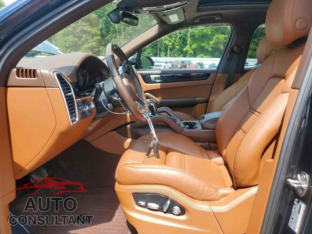 PORSCHE CAYENNE 2019 - WP1AA2AY1KDA03405