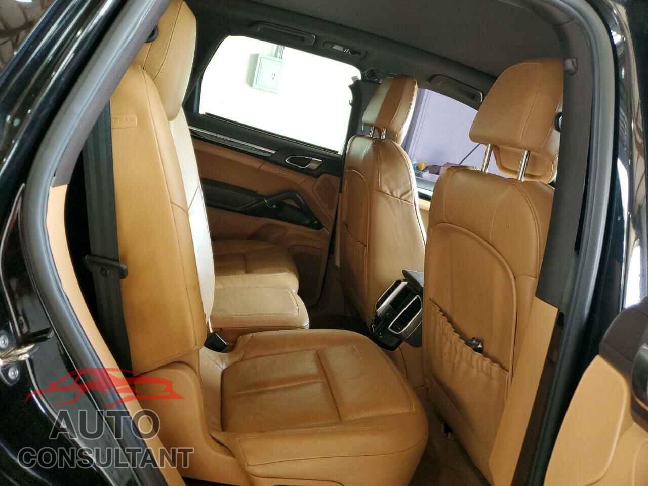 PORSCHE CAYENNE 2012 - WP1AA2A23CLA05563