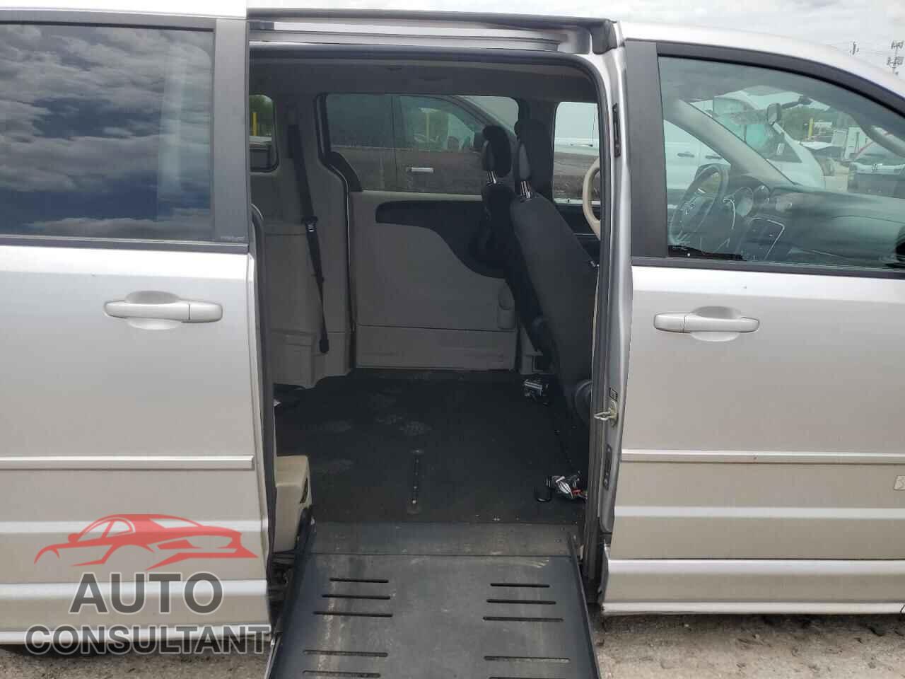 DODGE CARAVAN 2011 - 2D4RN4DG3BR772785