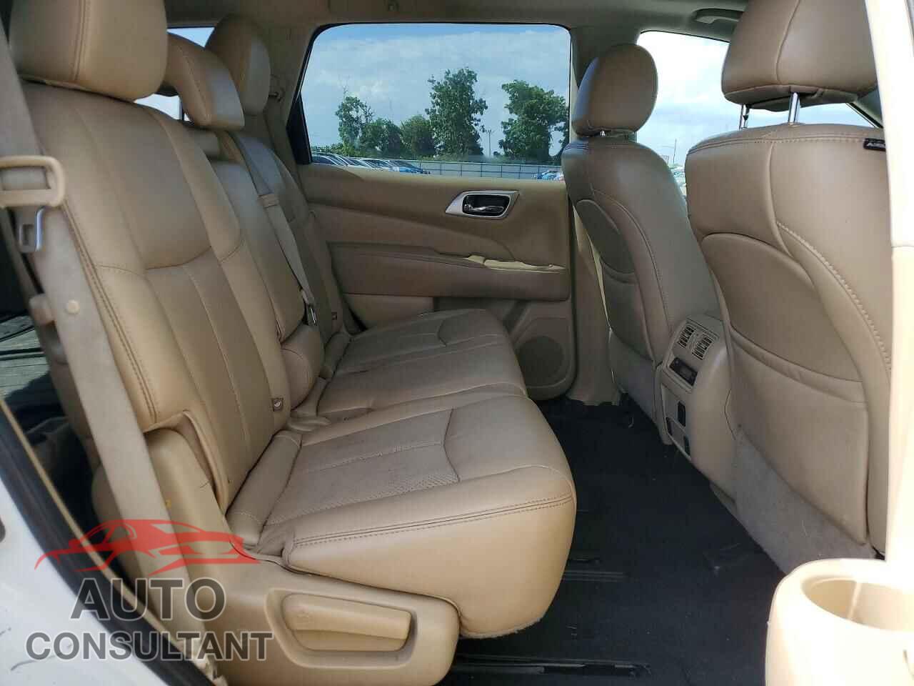 NISSAN PATHFINDER 2017 - 5N1DR2MN2HC612800