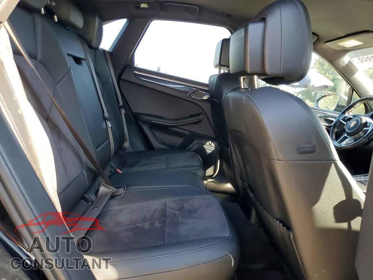 PORSCHE MACAN 2015 - WP1AB2A53FLB57550
