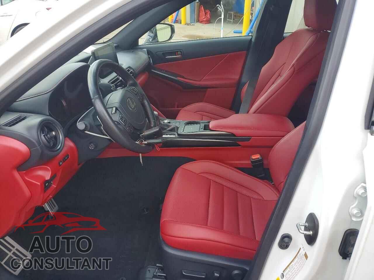 LEXUS IS 2023 - JTHGZ1B21P5068232