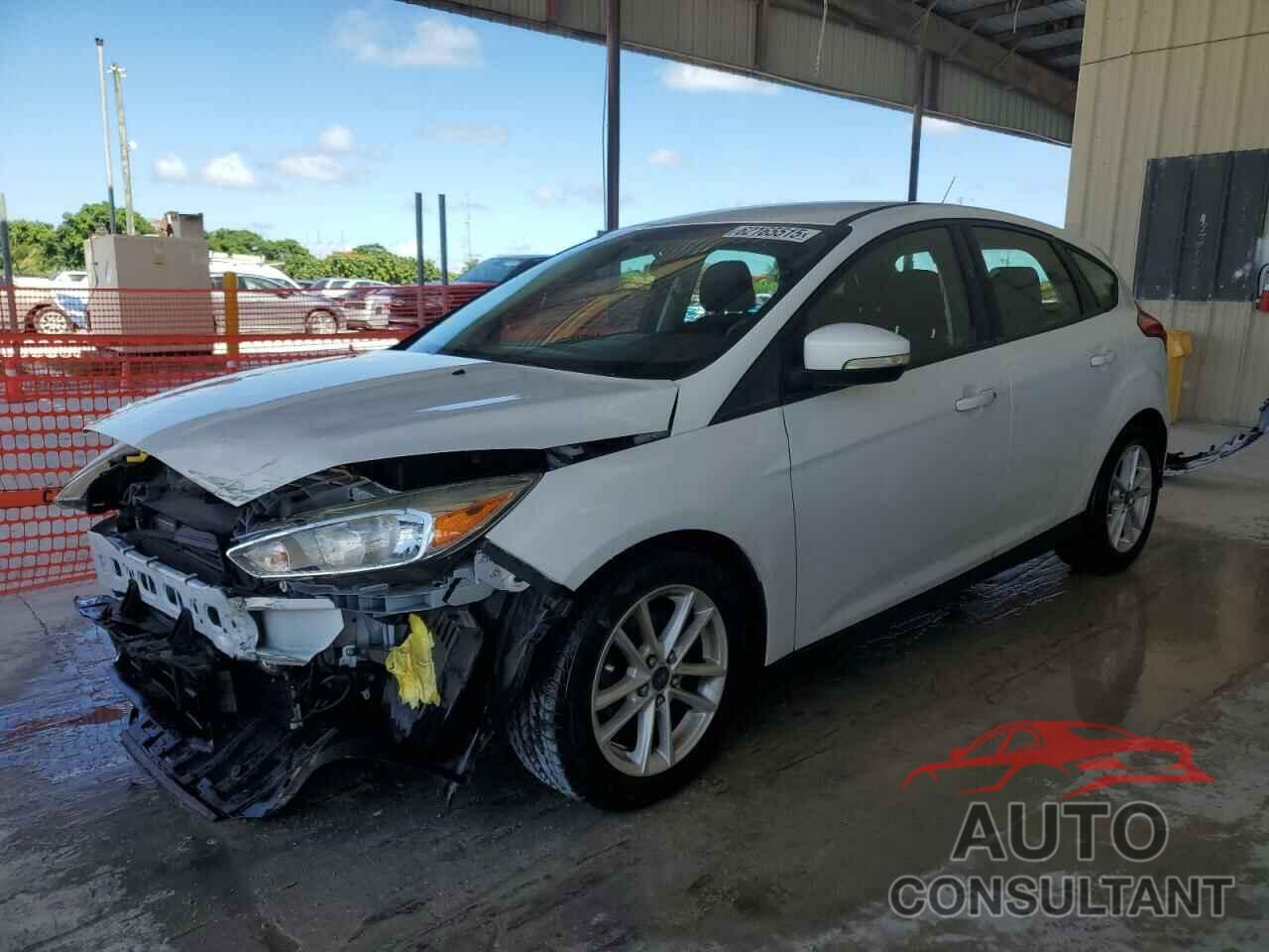 FORD FOCUS 2015 - 1FADP3K22FL382011
