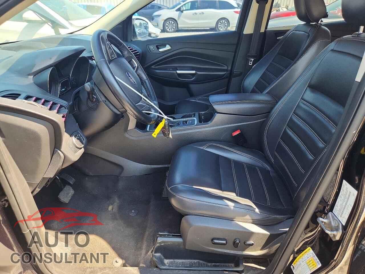 FORD ESCAPE 2019 - 1FMCU0HD4KUB25132