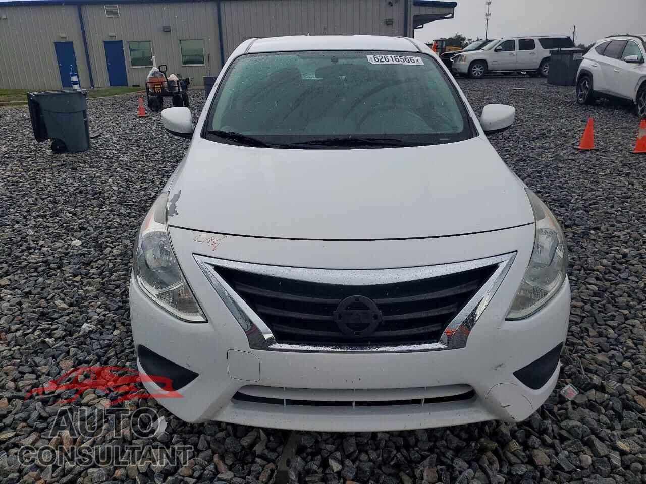 NISSAN VERSA 2019 - 3N1CN7AP3KL868683