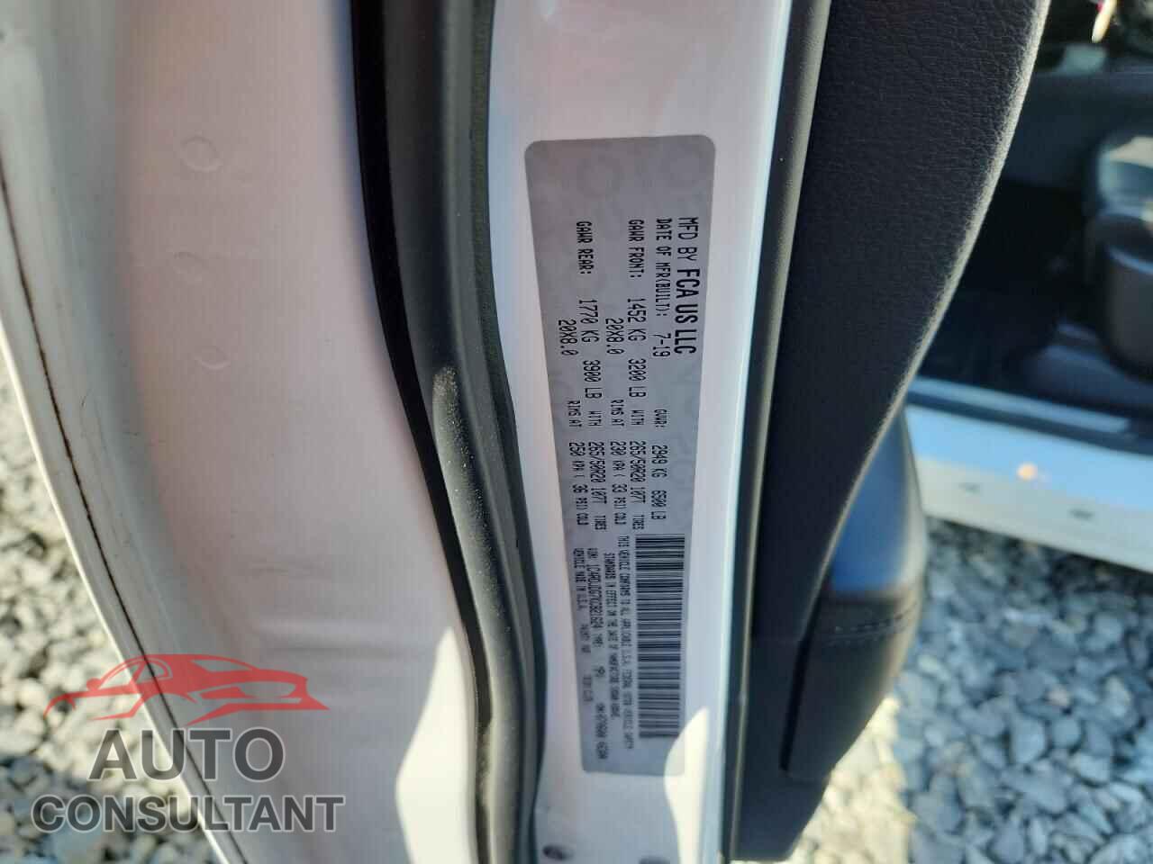 DODGE DURANGO 2019 - 1C4RDJDG7KC821624