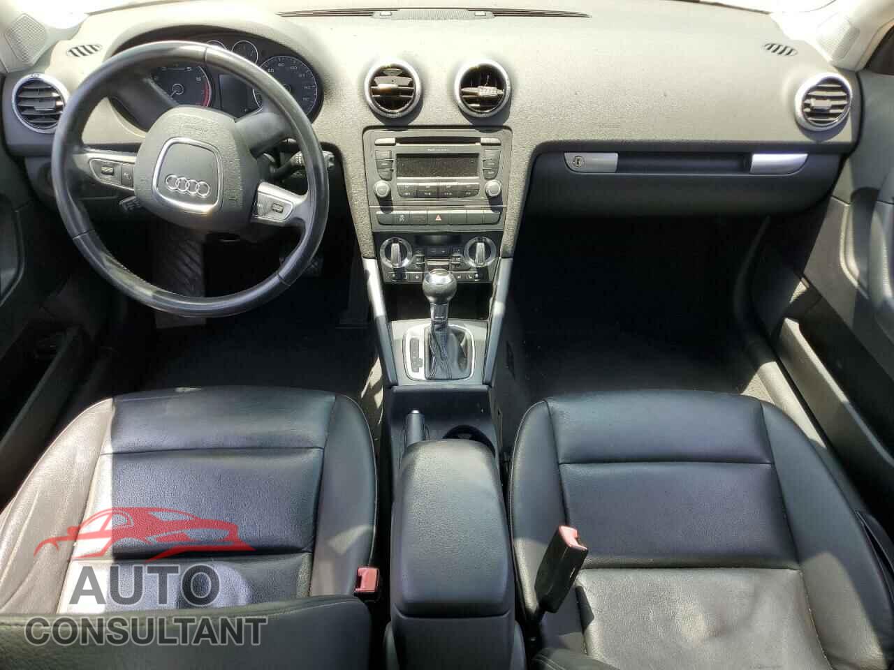 AUDI A3 2011 - WAUBEAFM3BA136272