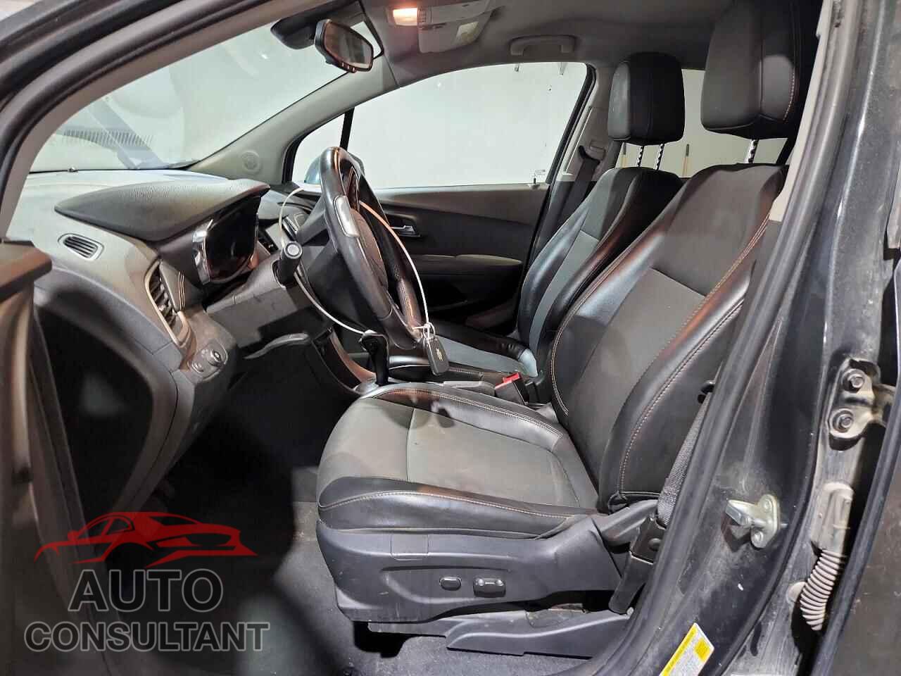 CHEVROLET TRAX 2017 - 3GNCJLSB3HL172801