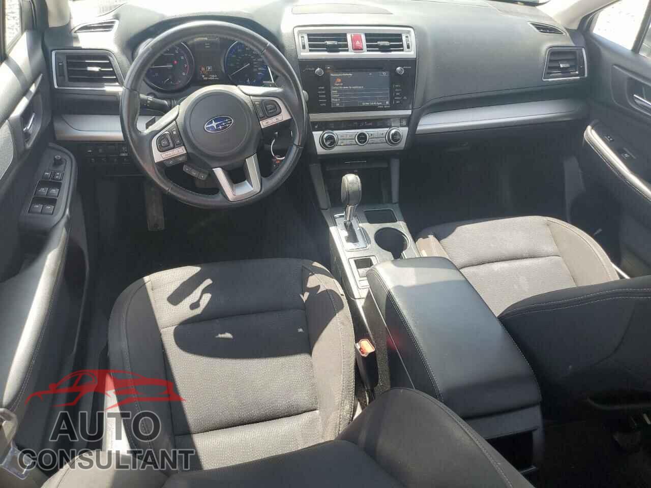 SUBARU LEGACY 2017 - 4S3BNAF63H3023231