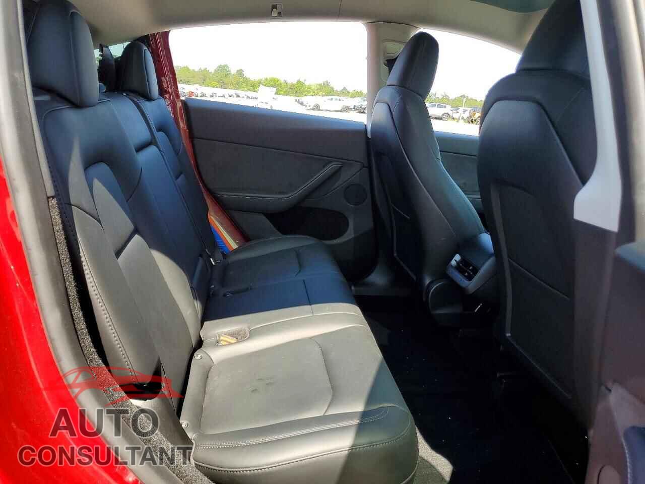TESLA MODEL Y 2024 - 7SAYGDEEXRA245221