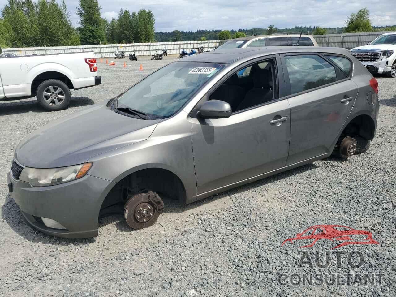 KIA FORTE 2011 - KNAFW5A35B5452866