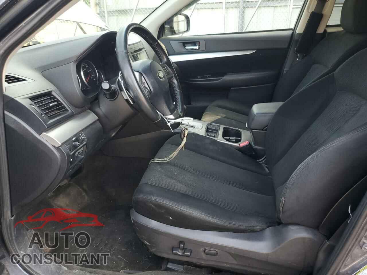 SUBARU OUTBACK 2013 - 4S4BRBGC8D3313033