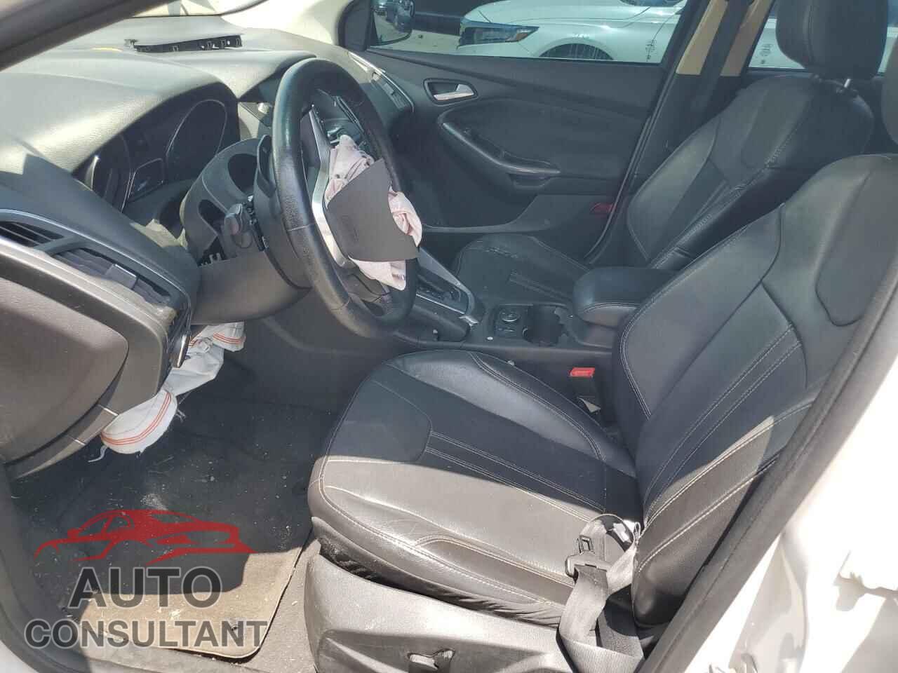 FORD FOCUS 2014 - 1FADP3J20EL373548
