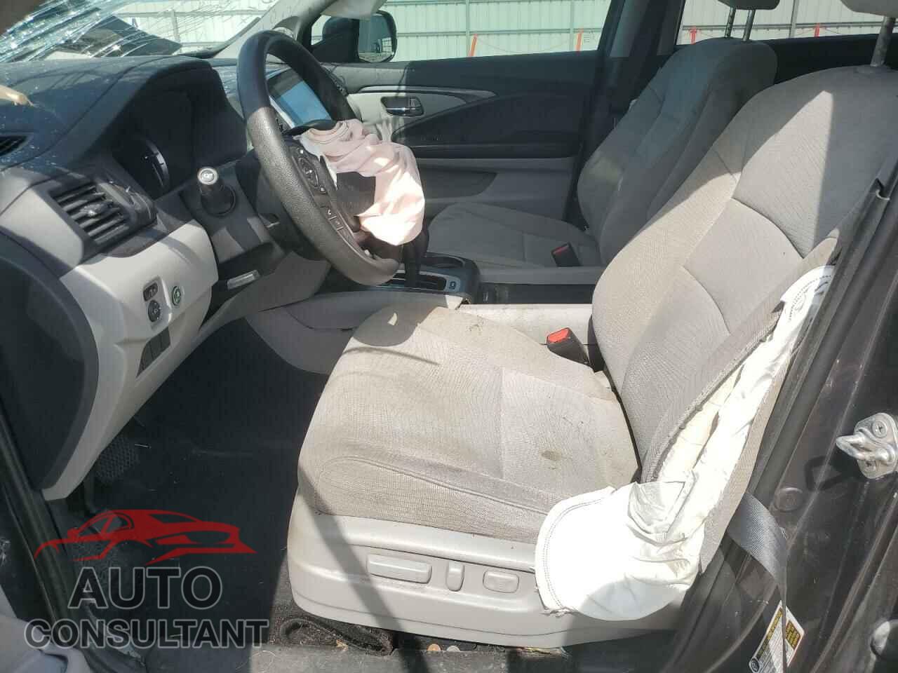 HONDA PILOT 2017 - 5FNYF5H33HB026344