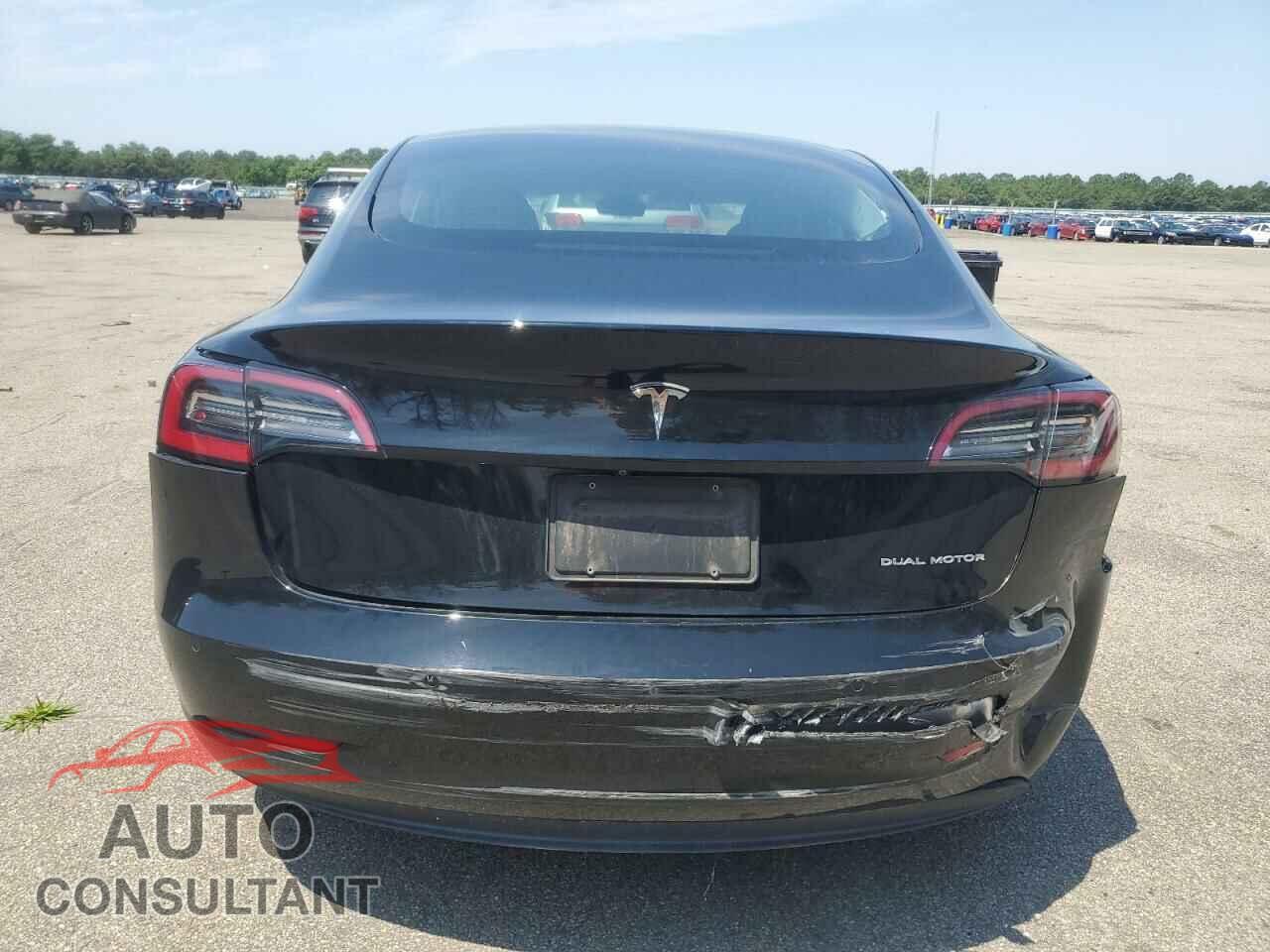 TESLA MODEL 3 2021 - 5YJ3E1EB3MF054544