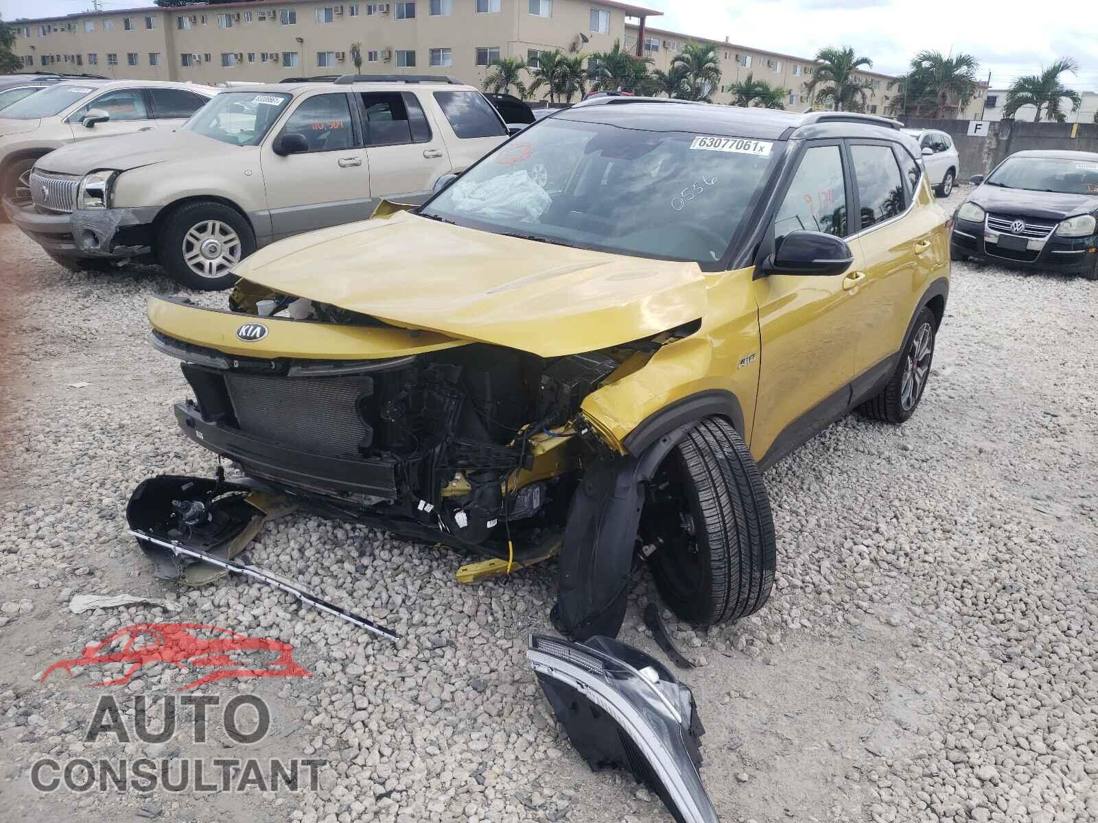 KIA SELTOS 2021 - KNDEUCA23M7200556