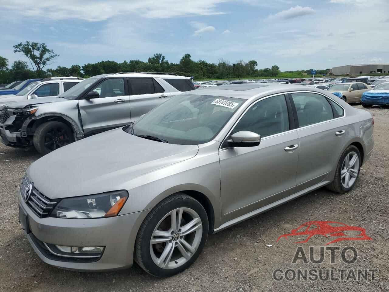 VOLKSWAGEN PASSAT 2013 - 1VWCN7A35DC036414