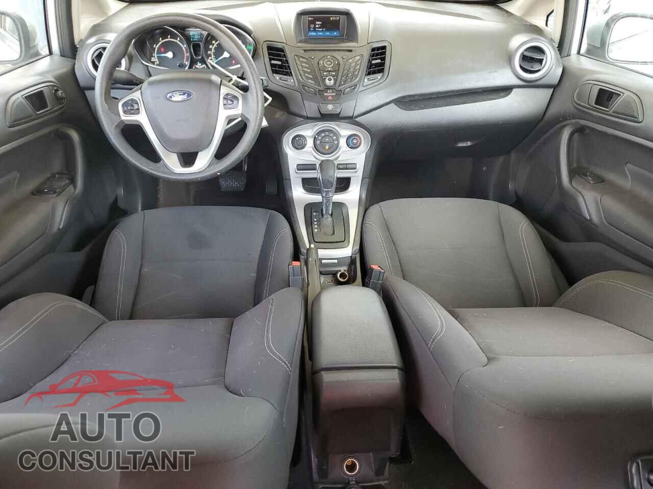 FORD FIESTA 2018 - 3FADP4EJ5JM112433