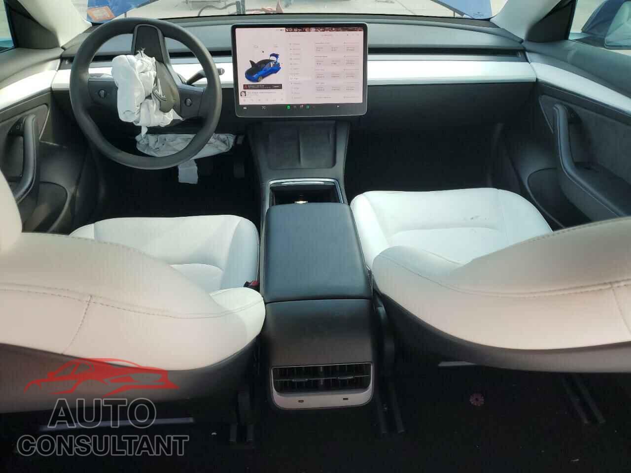 TESLA MODEL 3 2021 - 5YJ3E1EB2MF034219
