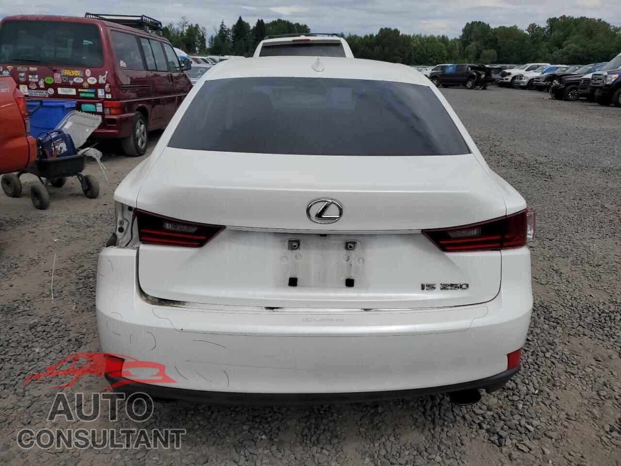 LEXUS IS 2014 - JTHBF1D29E5014027