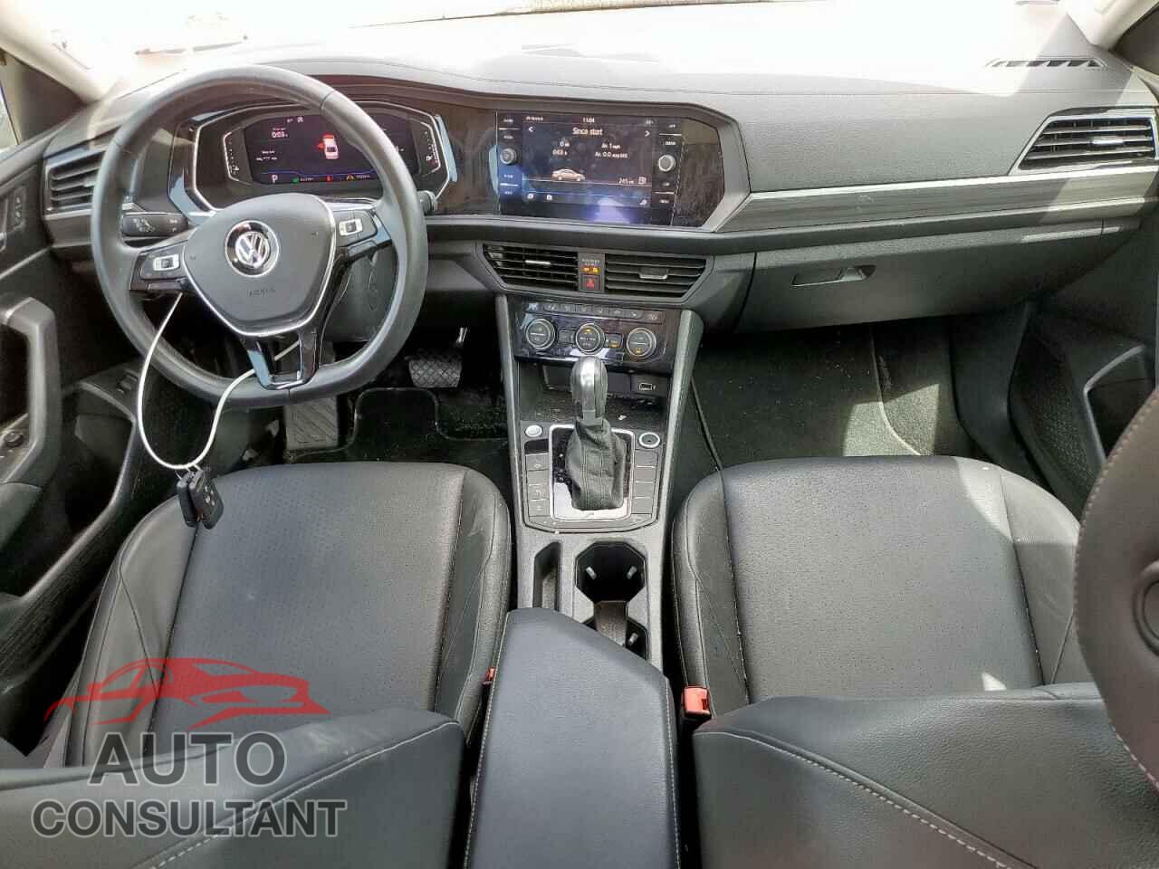 VOLKSWAGEN JETTA 2019 - 3VWEB7BU5KM197561