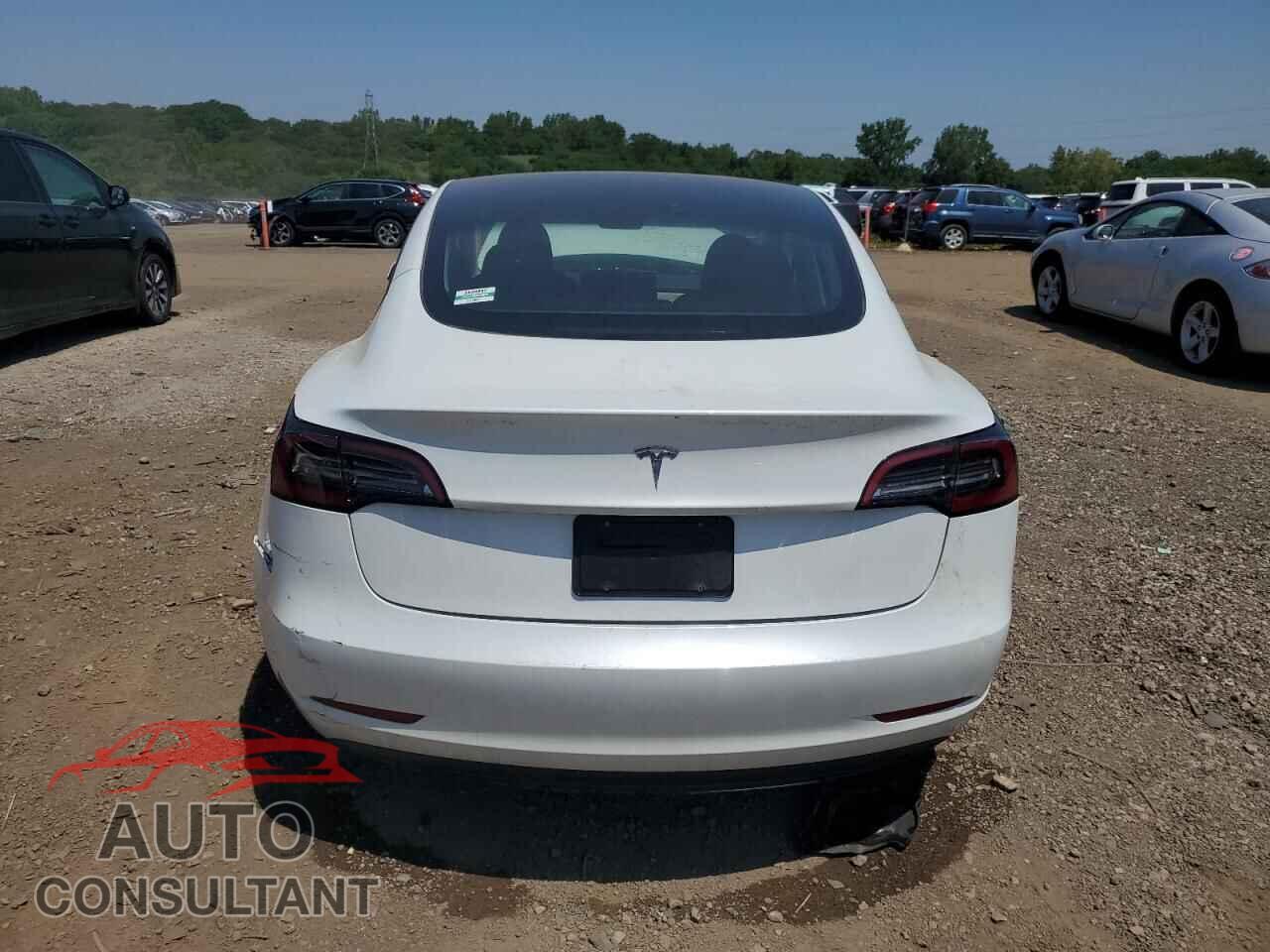 TESLA MODEL 3 2023 - 5YJ3E1EA8PF582009