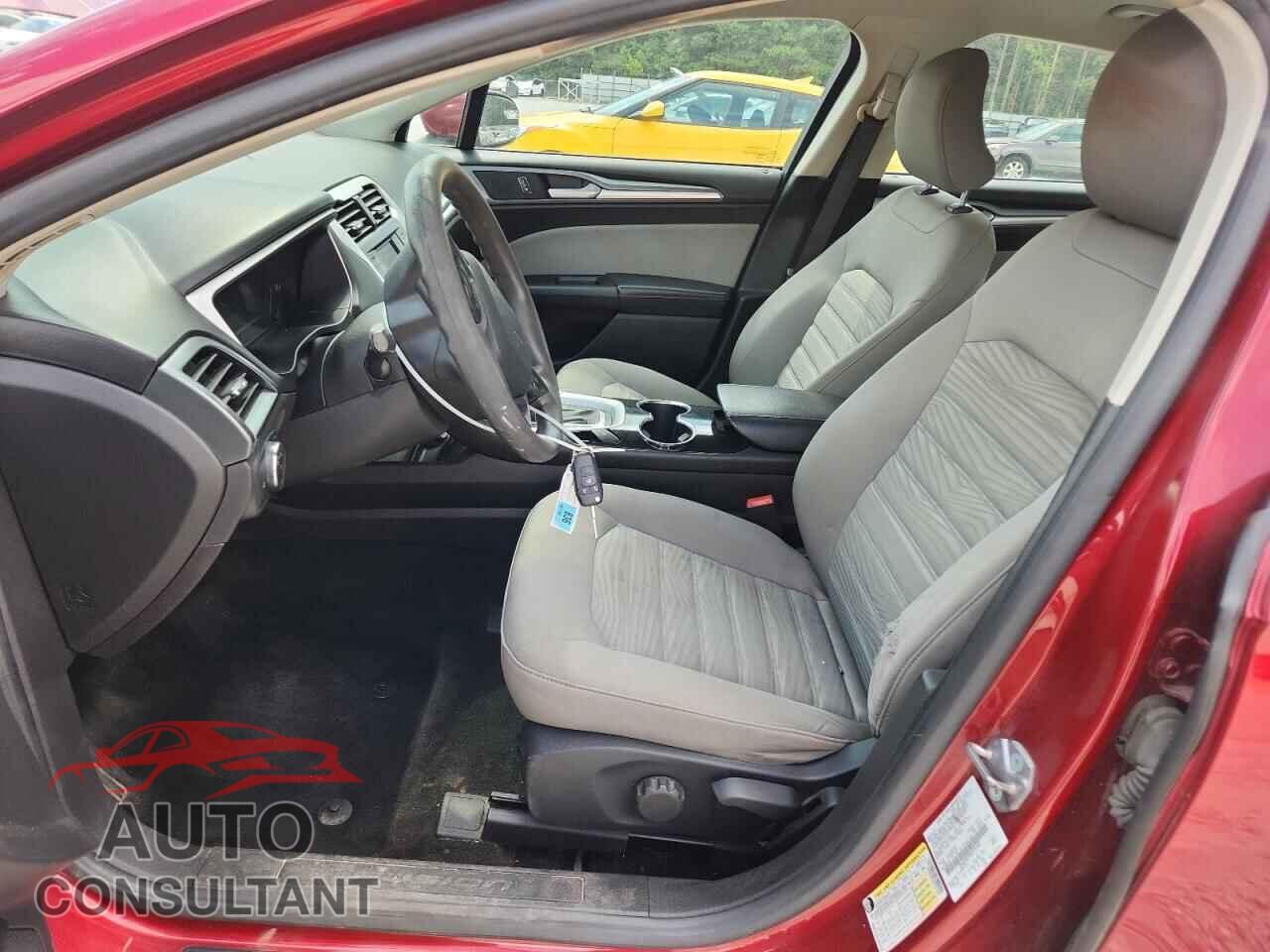 FORD FUSION 2016 - 3FA6P0G70GR131647
