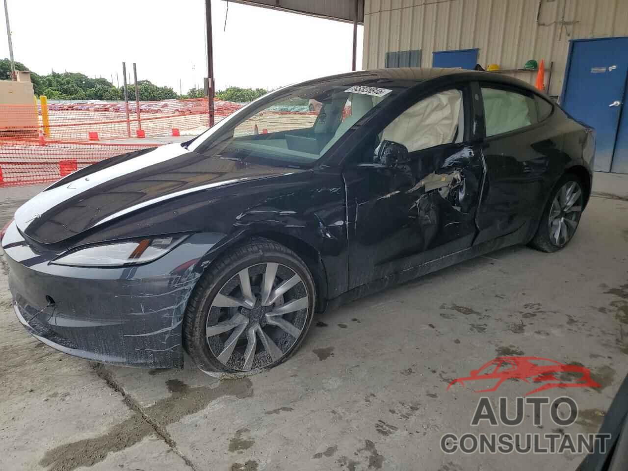 TESLA MODEL 3 2025 - 5YJ3E1EA4SF905982