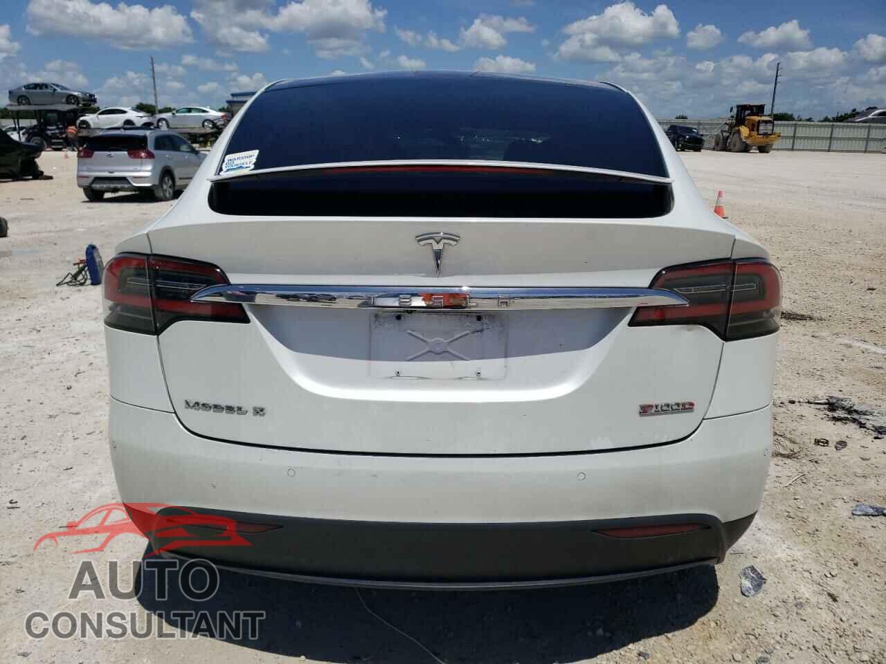 TESLA MODEL X 2017 - 5YJXCAE45HF075748
